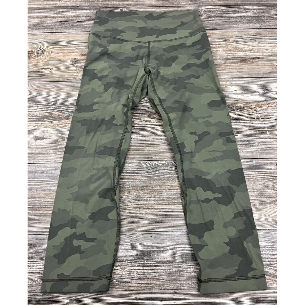 Lululemon Leggings Size 6 Heritage 365 Green Camo Camouflage High‎ Rise Yoga